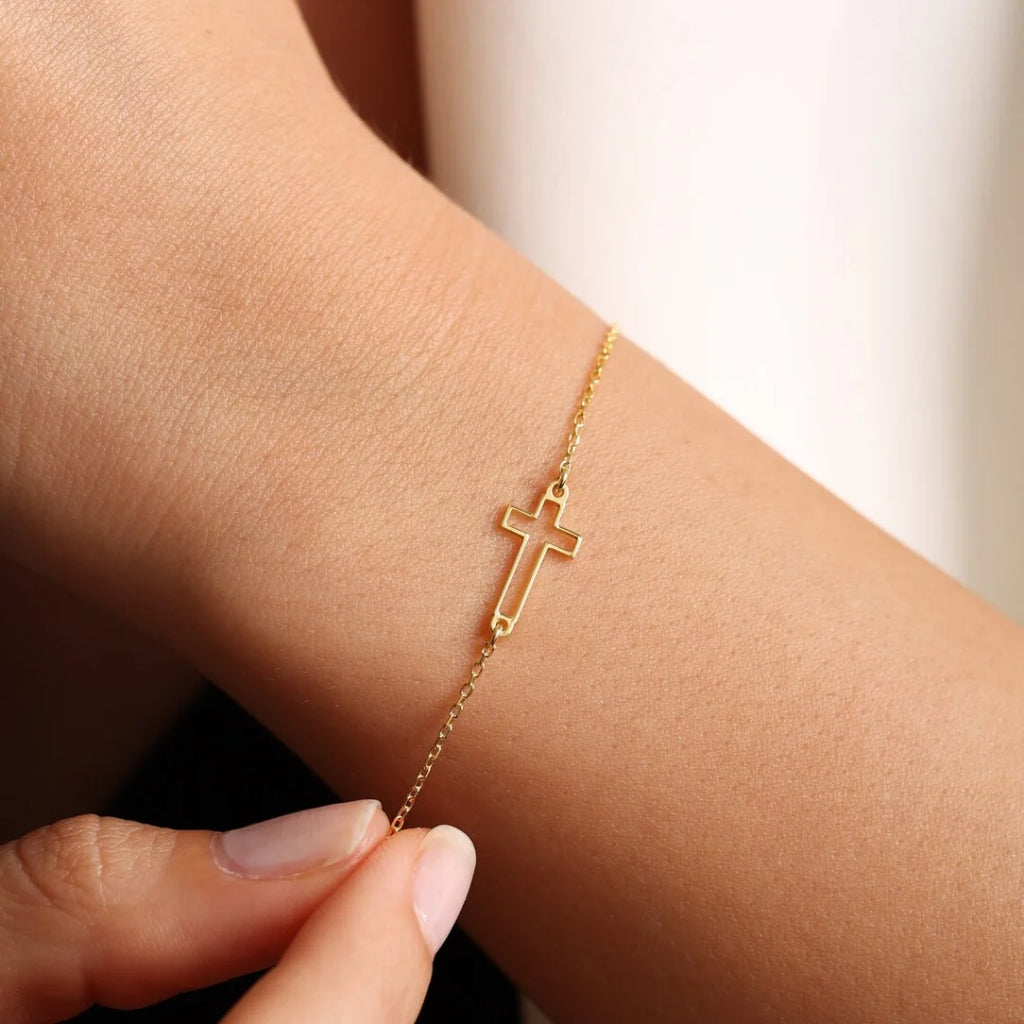 Minimal Cross Bracelet