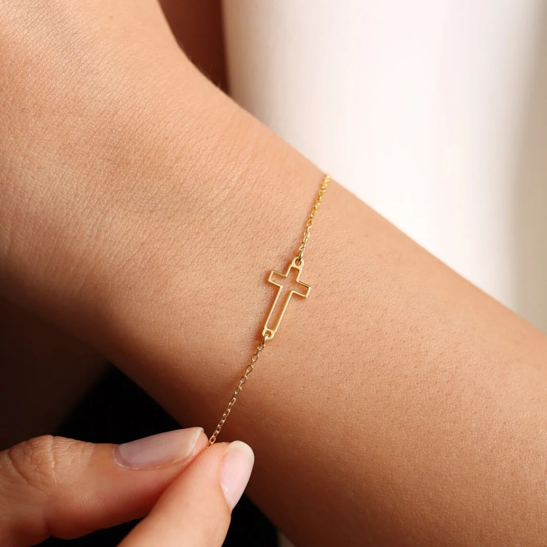 Minimal Cross Bracelet