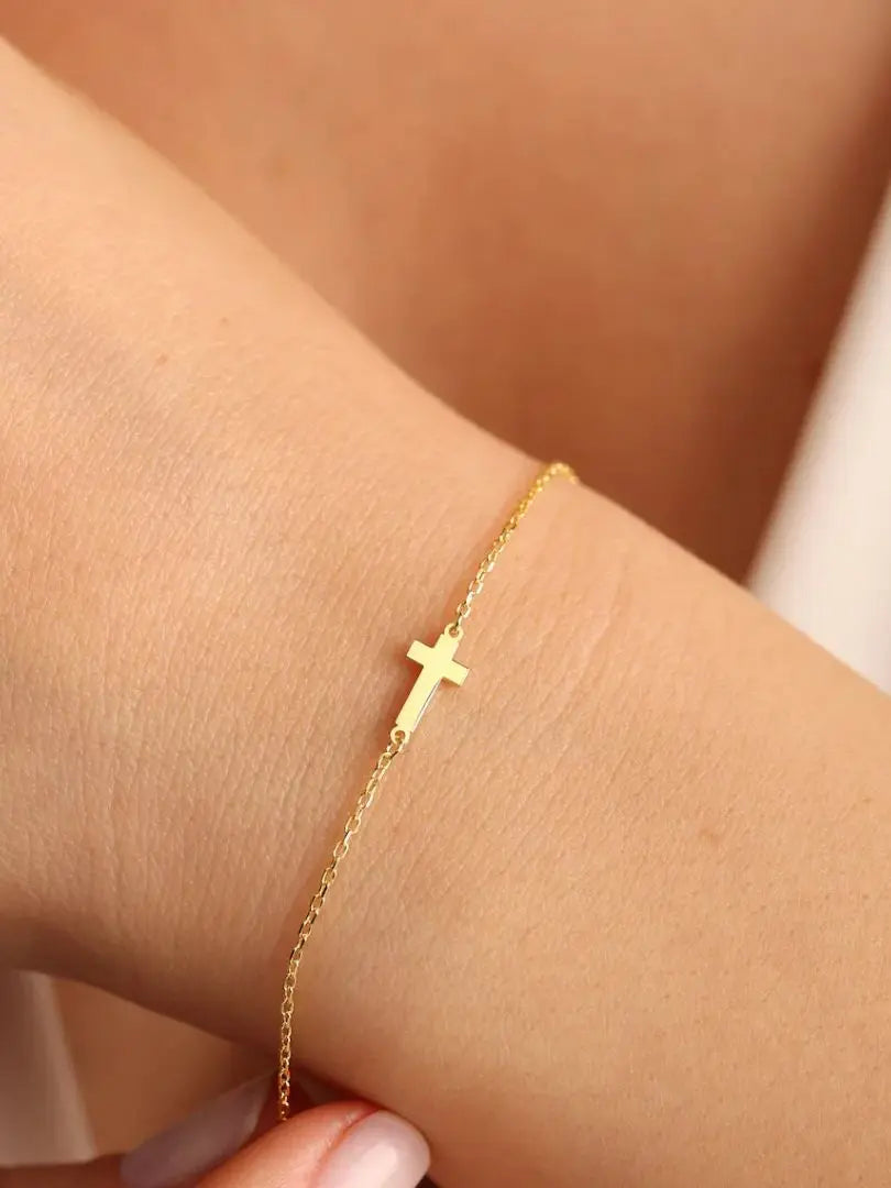 Minimal Cross Bracelet