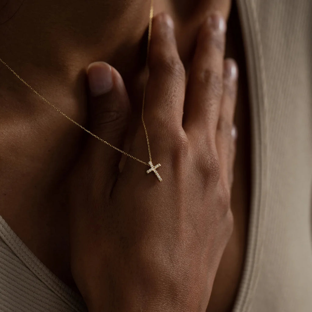 18k Gold Cross Necklace