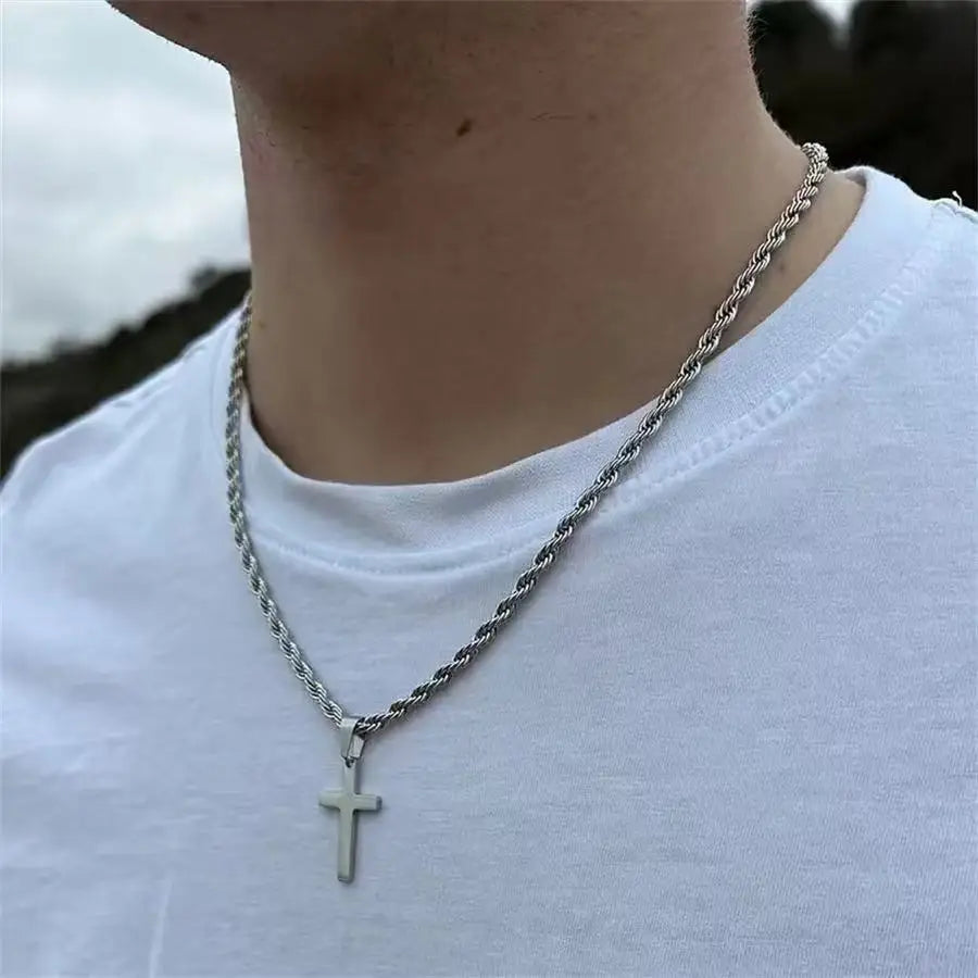Minimal Cross Necklace