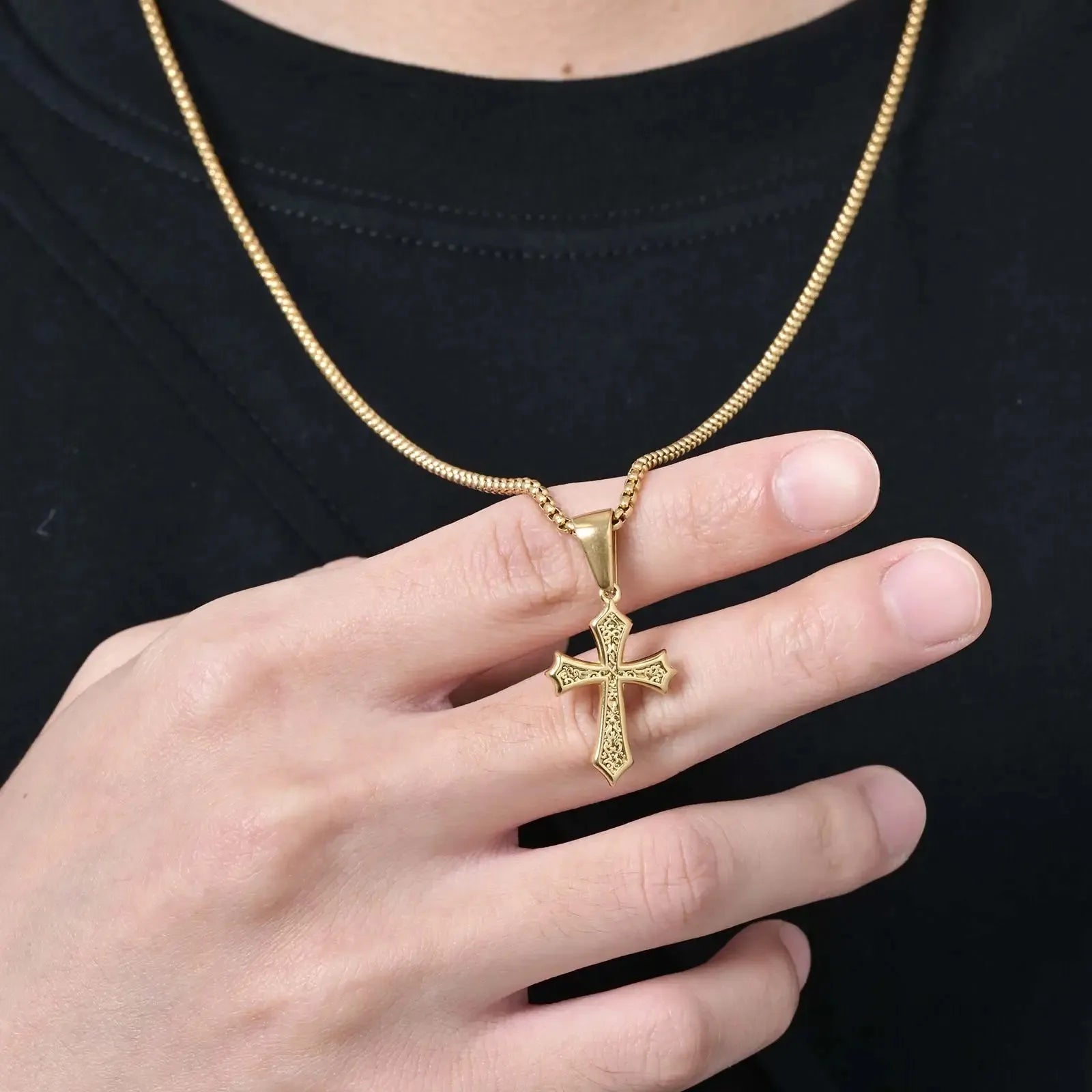 Metal Style Cross Necklace